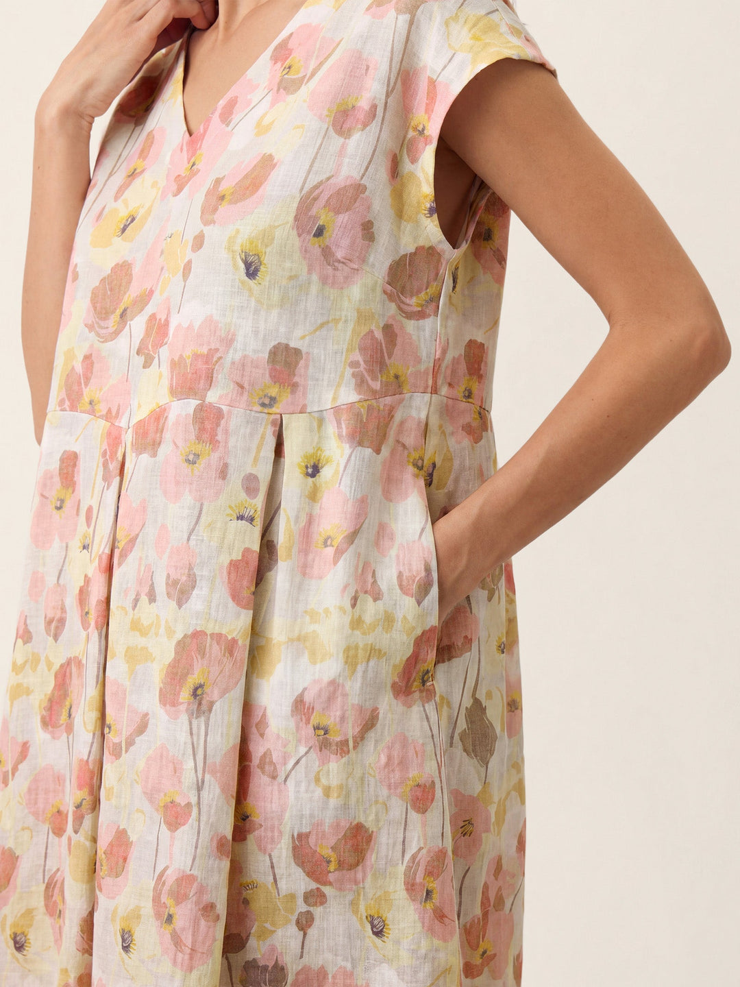 Harriet - 100% Linen Carnation Print Maxi Dress