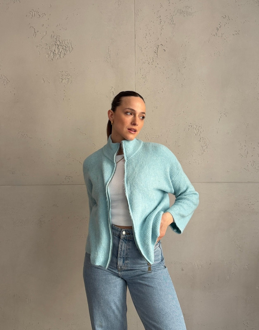 Salvation - Uni” cardigan with zipper and stand-up collar